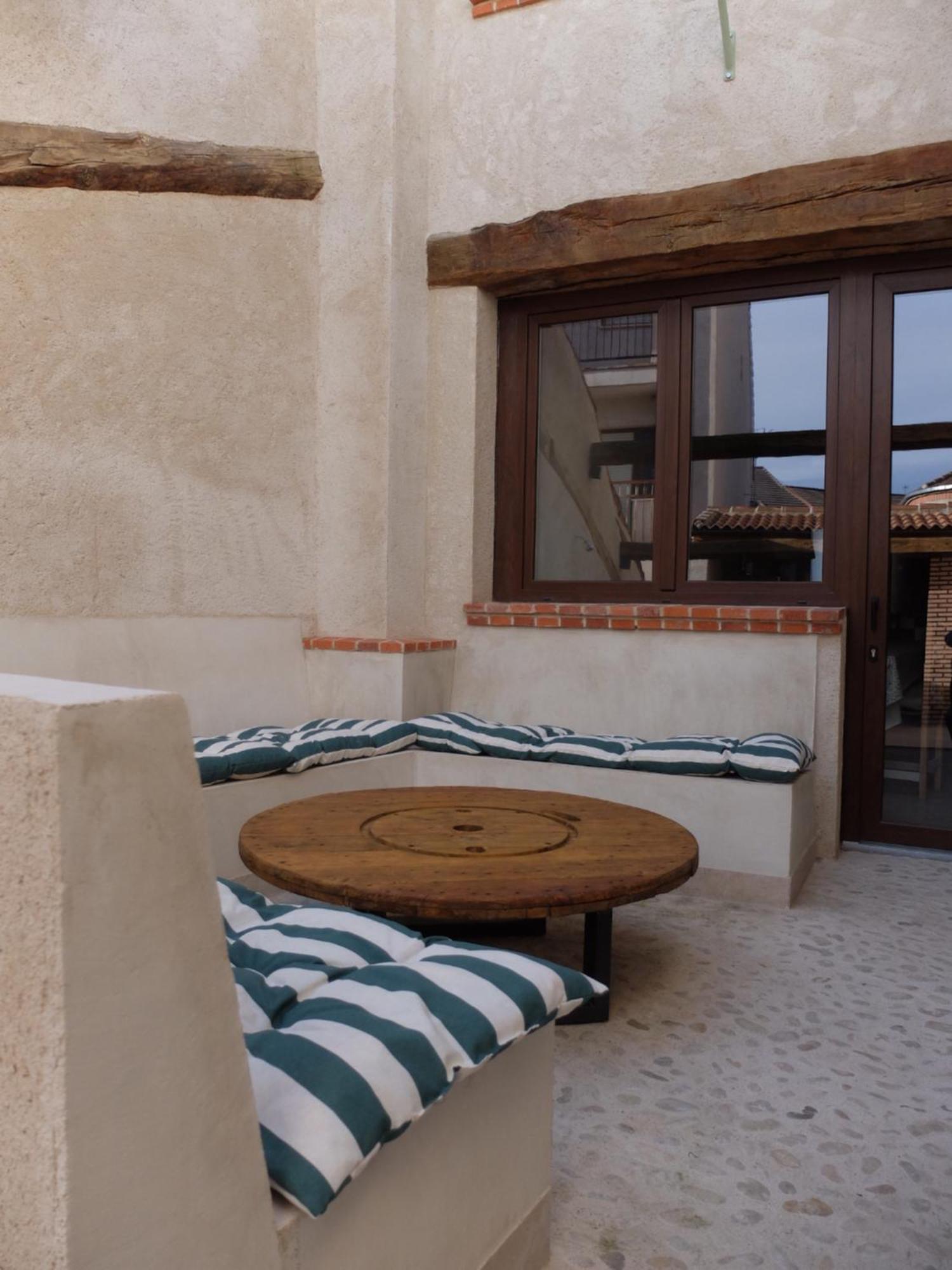 Casa De Agustin Valverde Del Majano Exterior foto